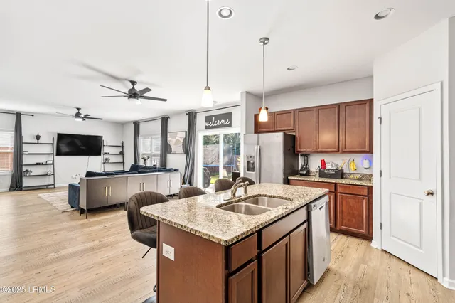 $445,000 | 150 Great Bend Drive, Beaufort, SC 29906