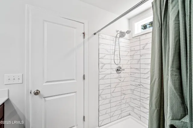 $445,000 | 150 Great Bend Drive, Beaufort, SC 29906