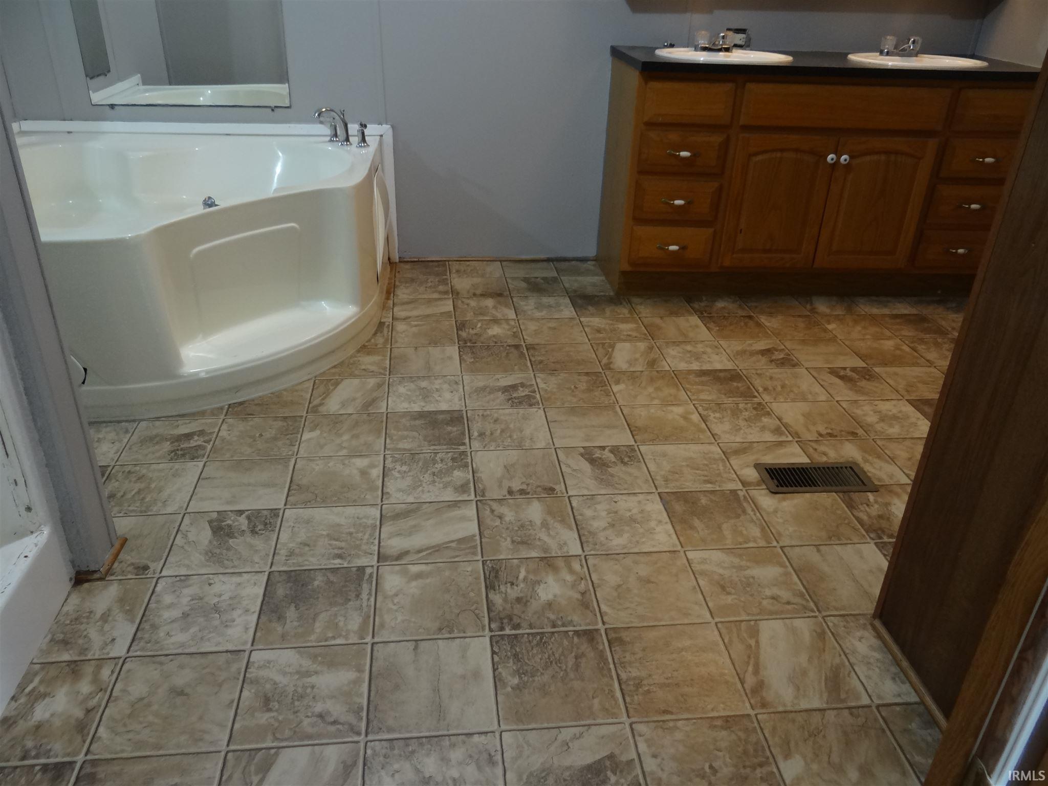 41 Sorrells Road Mitchell, IN 47446 - Photo 7 of 15