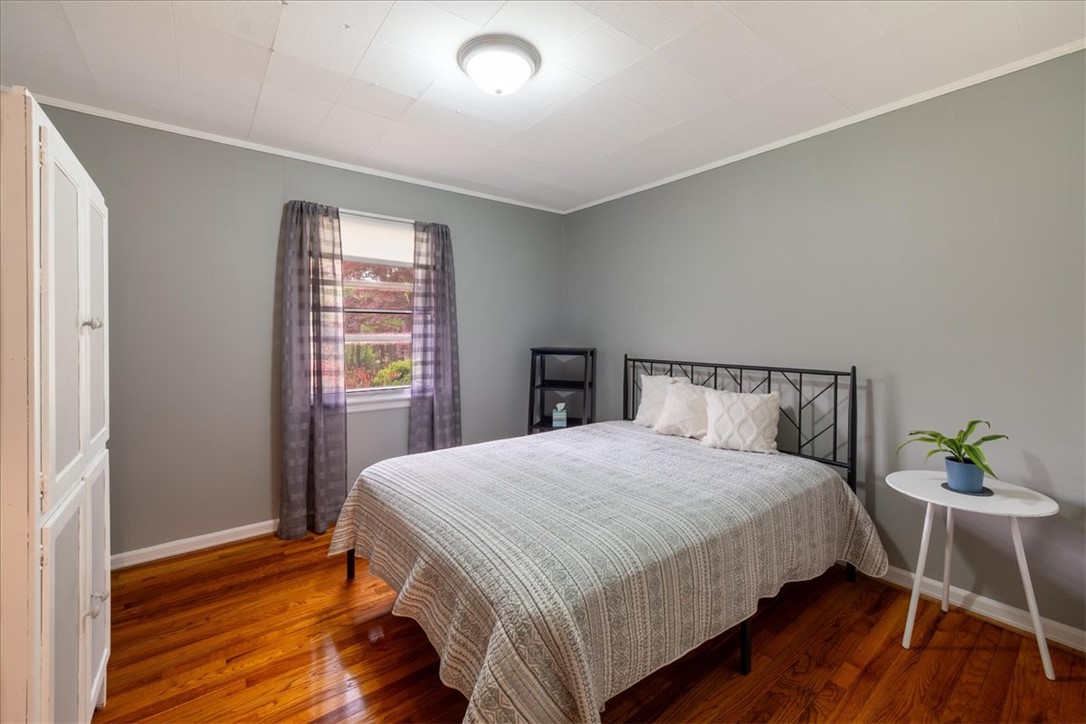 524 South Lovingood Avenue Walhalla, SC 29691 - Photo 10 of 26