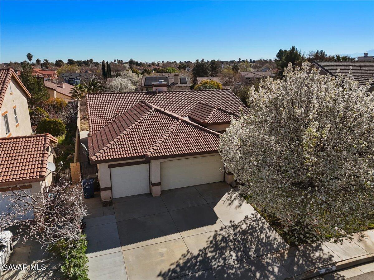 40308 Bolz Ranch Road Palmdale, CA 93551 - Photo 18 of 29 a view of a houses with a yard