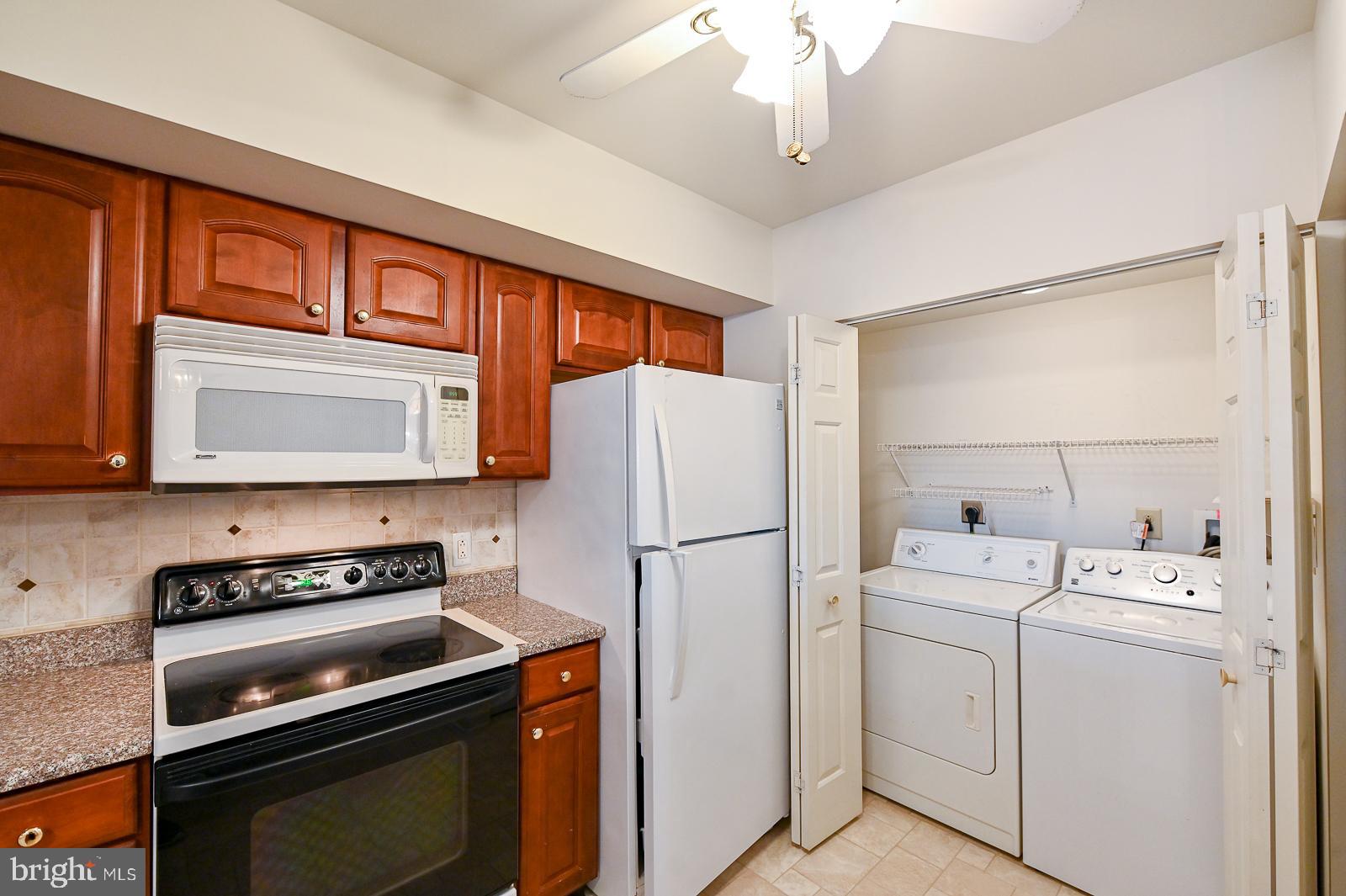 348 Brandon Road Norristown, PA 19403 - Photo 7 of 34 Washer/Dryer