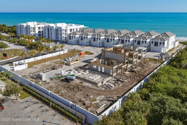 $2,795,000 | 805 46th Place, Unit 9, Vero Beach, FL 32963