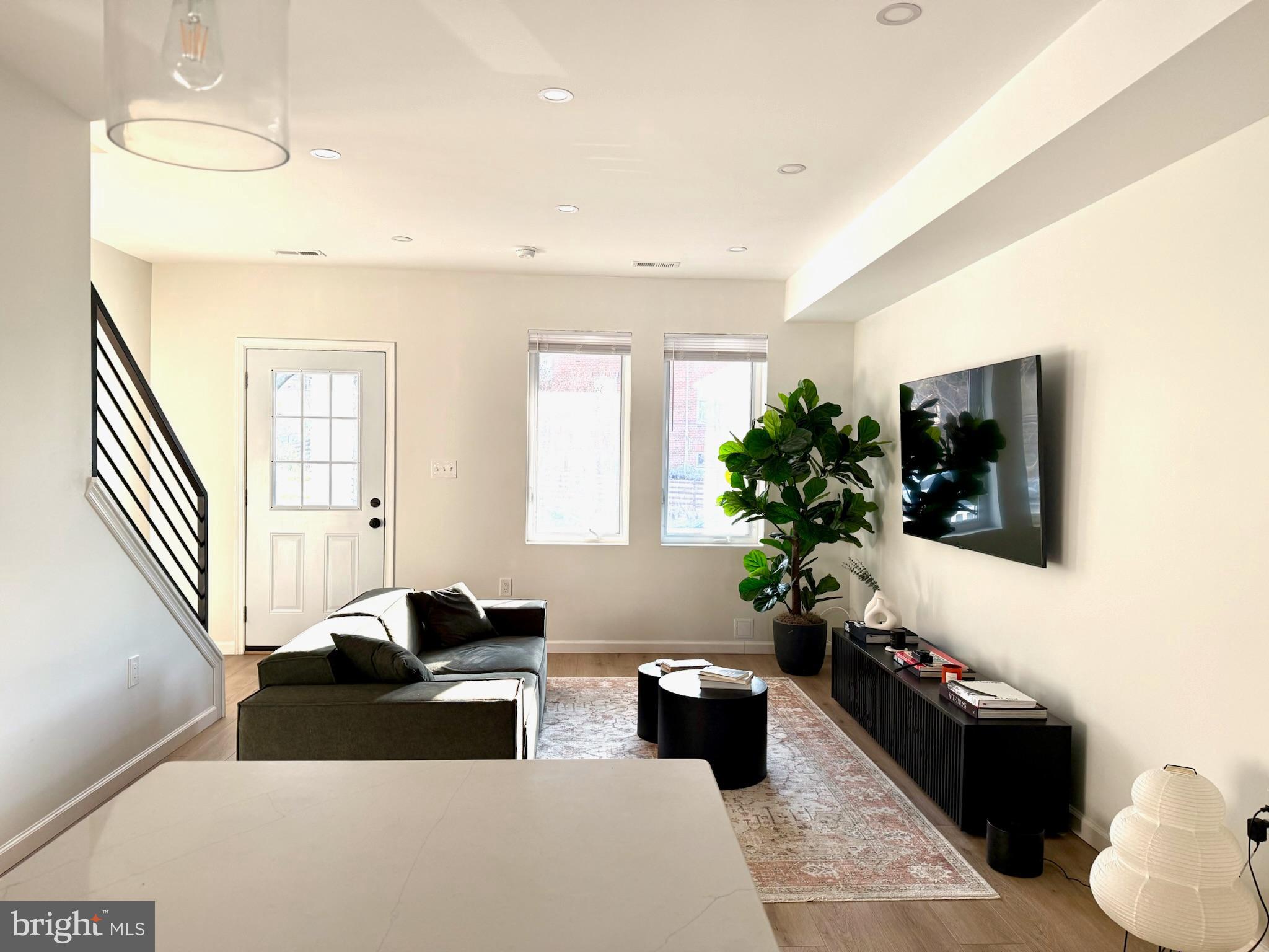 5326 9th Street Northwest Washington, DC 20011 - Photo 3 of 38