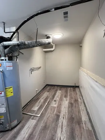 $2,900 | 530 North Arizona Avenue, Glenwood, IL 60425