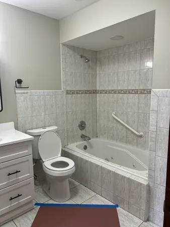 $2,900 | 530 North Arizona Avenue, Glenwood, IL 60425