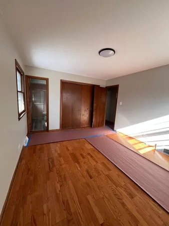 $2,900 | 530 North Arizona Avenue, Glenwood, IL 60425