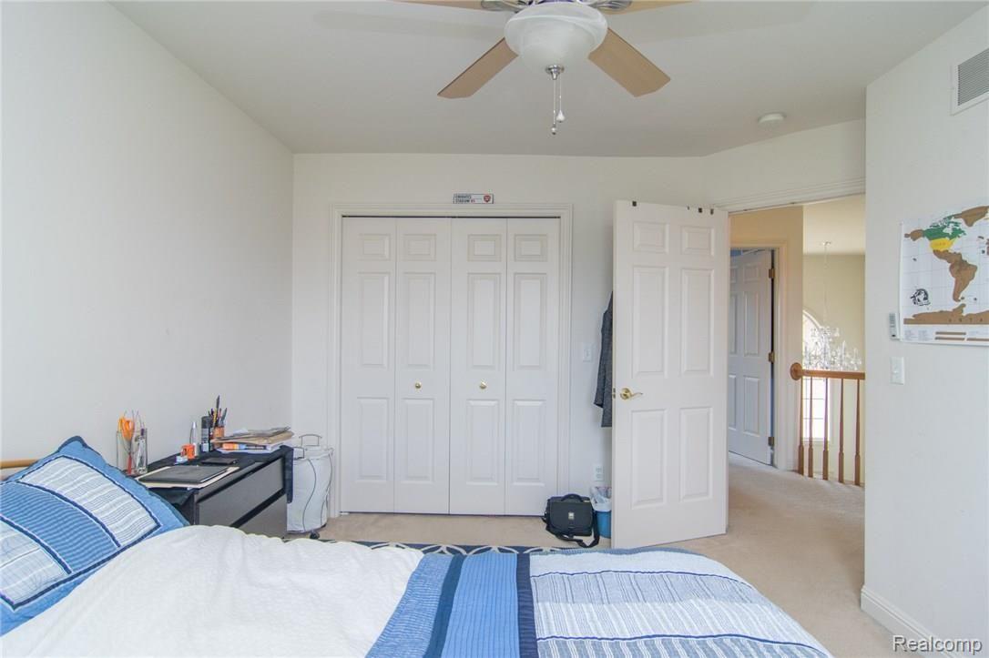48006 Gladstone Road Canton, MI 48188 - Photo 37 of 66 DSC_0660.jpg
