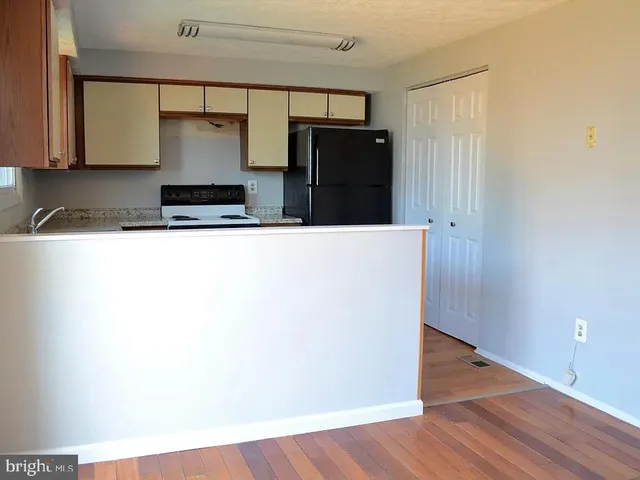 $2,300 | 49 Rocky Brook Court, Windsor Mill, MD 21244