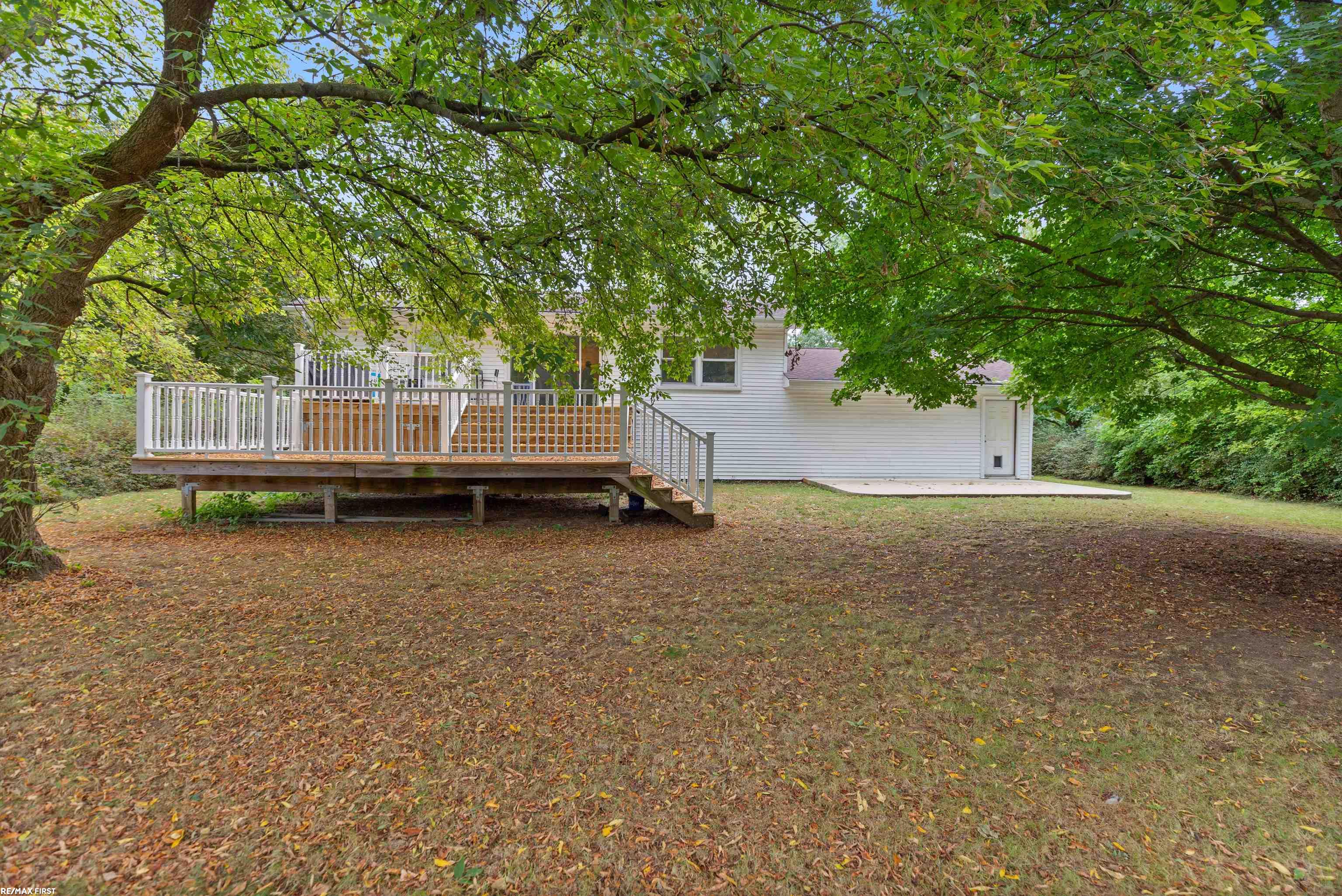 2898 Gravel Ridge Drive Rochester, MI 48307 - Photo 20 of 24