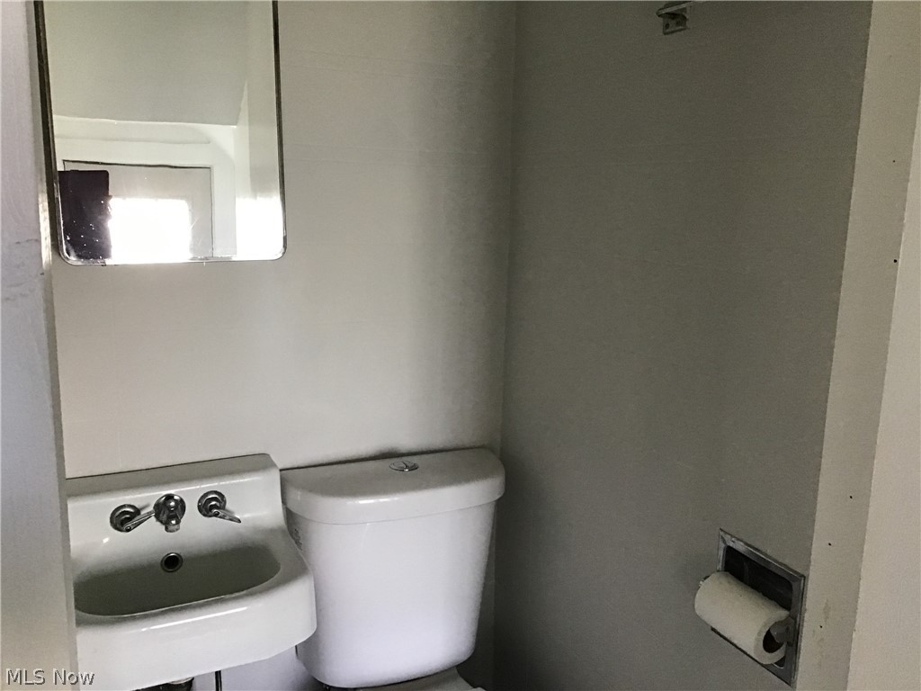 3553 Nordway Road Cleveland Heights, OH 44118 - Photo 7 of 18
