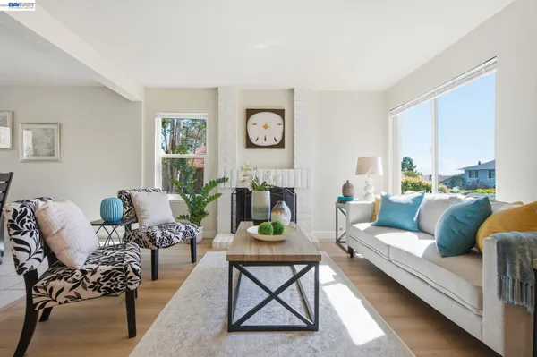 $1,300,000 | 27966 El Portal Drive, Hayward, CA 94542