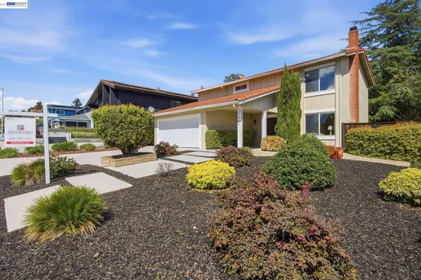 $1,300,000 | 27966 El Portal Drive, Hayward, CA 94542