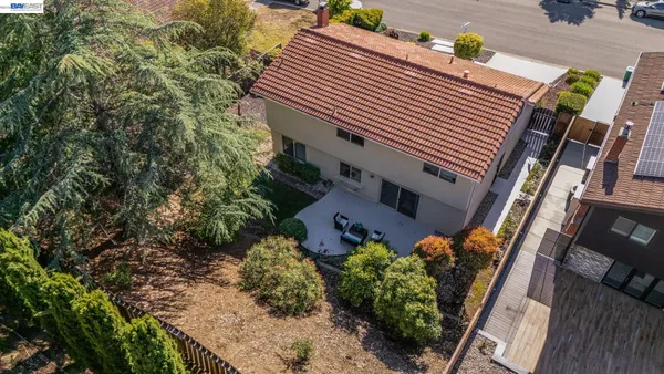 $1,300,000 | 27966 El Portal Drive, Hayward, CA 94542