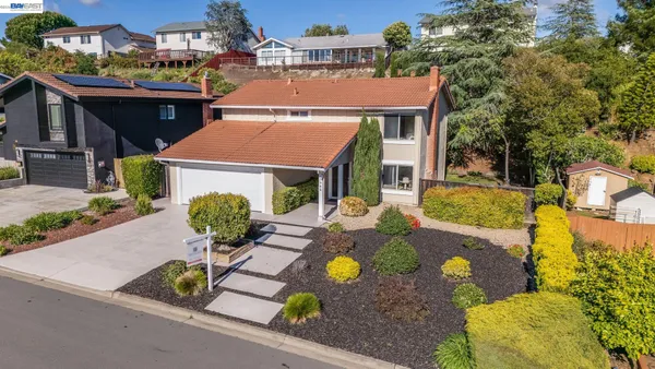 $1,300,000 | 27966 El Portal Drive, Hayward, CA 94542