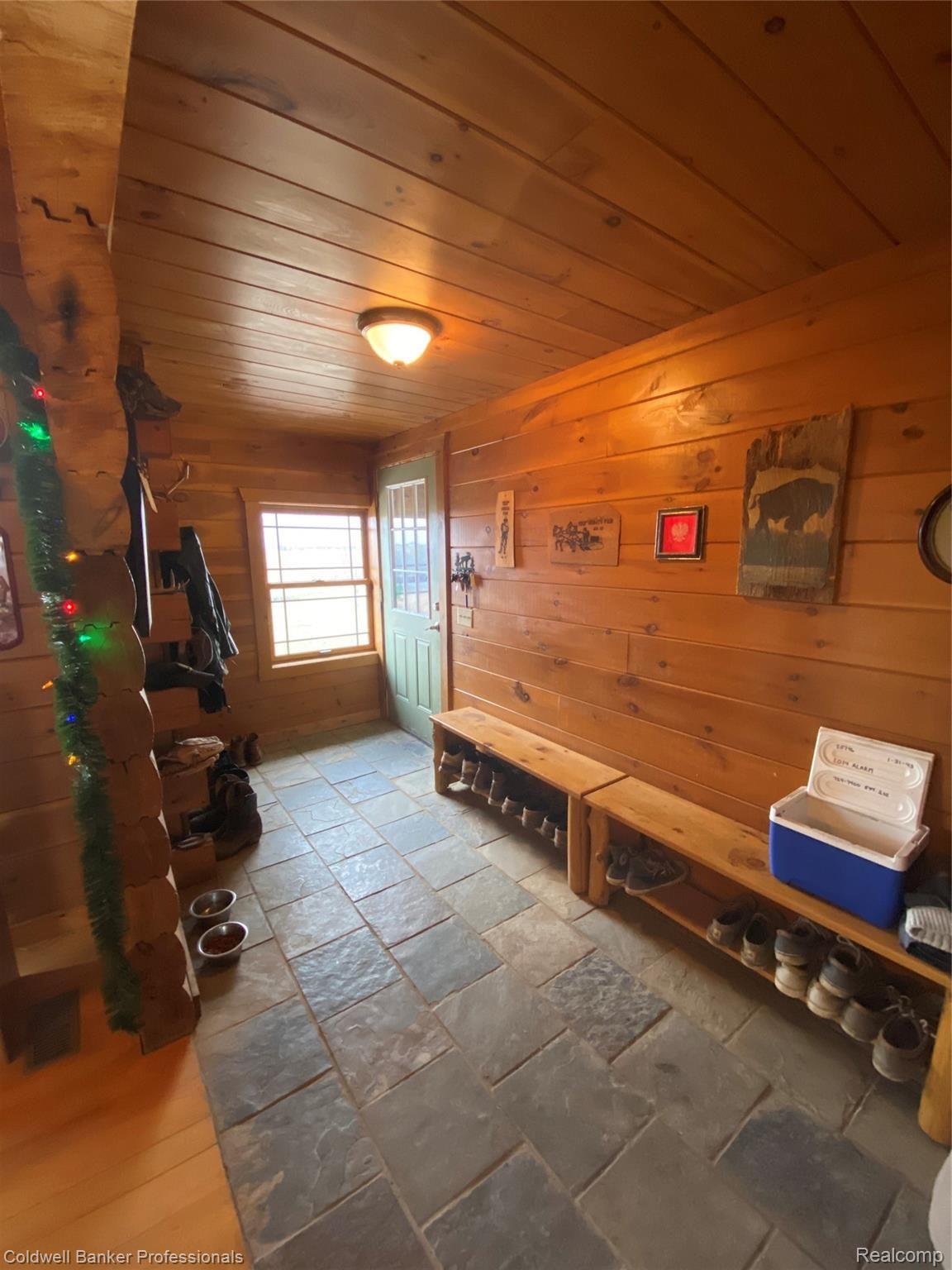 7252 Gosline Road Marlette, MI 48453 - Photo 26 of 41 087A4F97-D9DF-4CD6-B7BB-97B2E8C9BAEE.jpeg