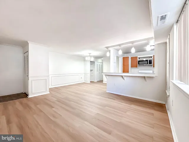 $1,380 | 11402 Cherry Hill Road, Unit 104, Beltsville, MD 20705