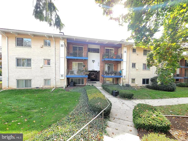 $1,380 | 11402 Cherry Hill Road, Unit 104, Beltsville, MD 20705