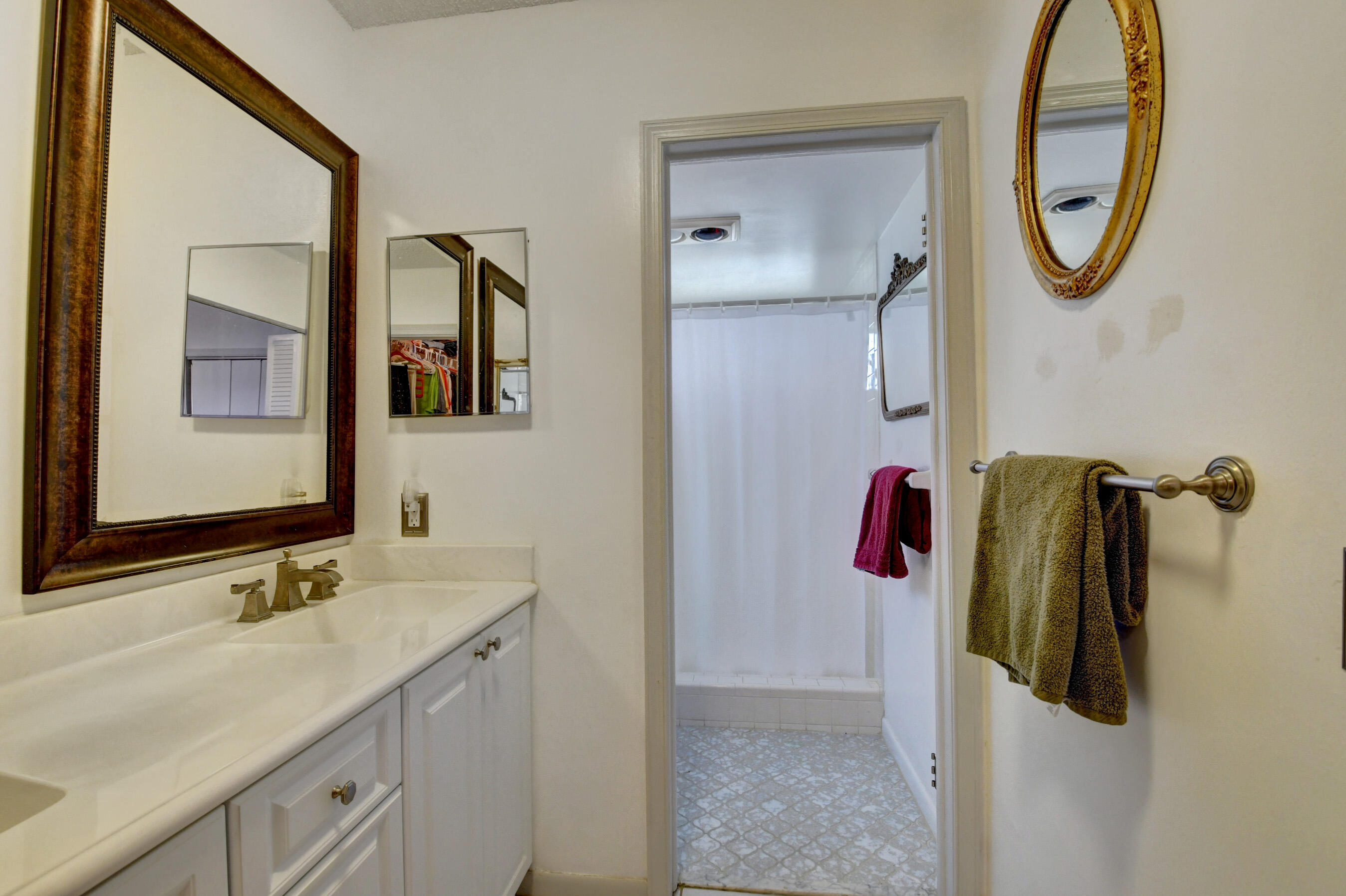 22367 Greentree Circle Boca Raton, FL 33433 - Photo 17 of 33 DSC_7616_17_18_19_20
