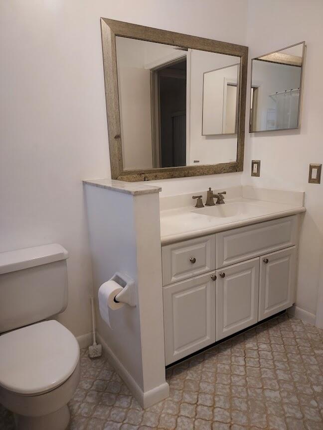 22367 Greentree Circle Boca Raton, FL 33433 - Photo 22 of 33 guest bath