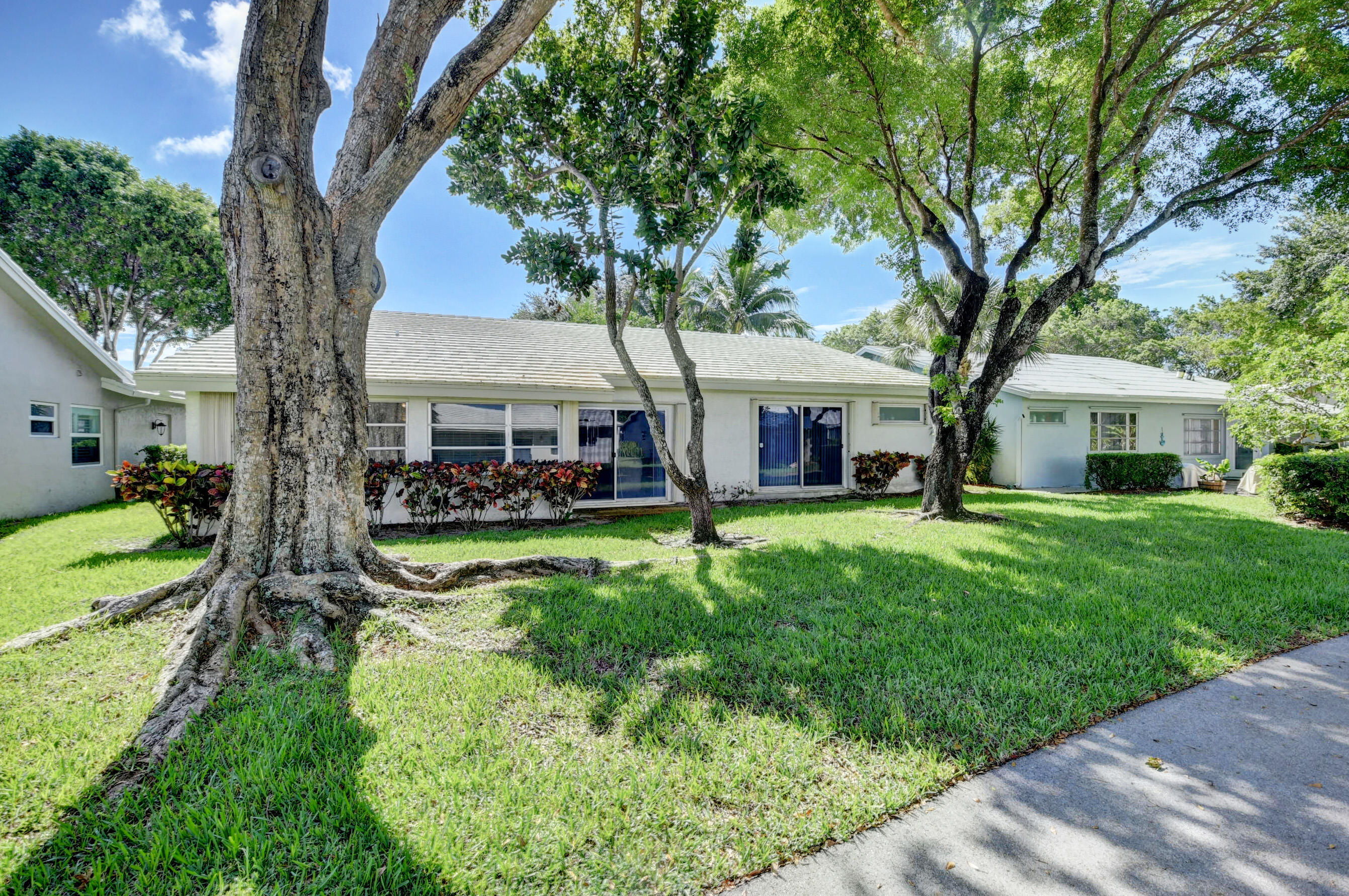 22367 Greentree Circle Boca Raton, FL 33433 - Photo 25 of 33 DSC_7691_2_3_4_5