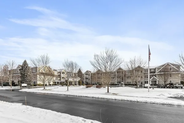 $470,000 | 1312 Emerald Court, Unit 1312, Tewksbury, MA 01876