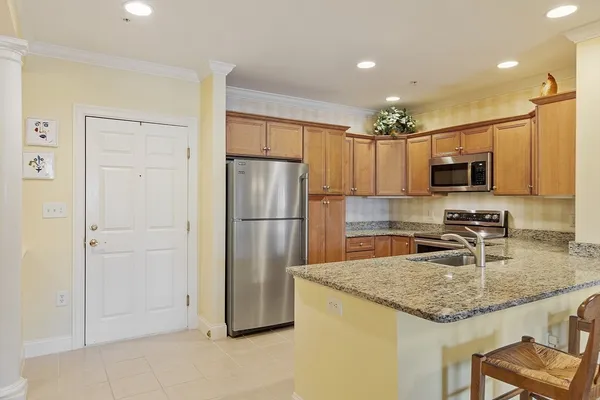 $470,000 | 1312 Emerald Court, Unit 1312, Tewksbury, MA 01876