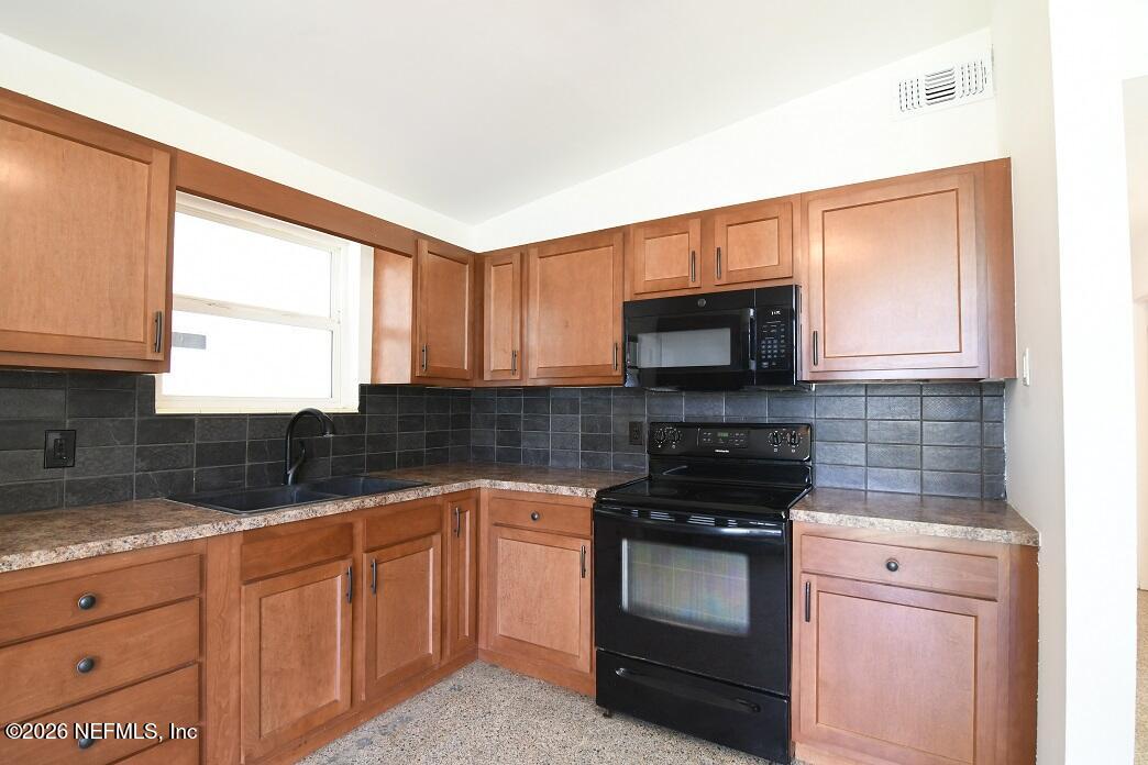 7435 Bamberg Road Jacksonville, FL 32277 - Photo 15 of 24 DSC_0326
