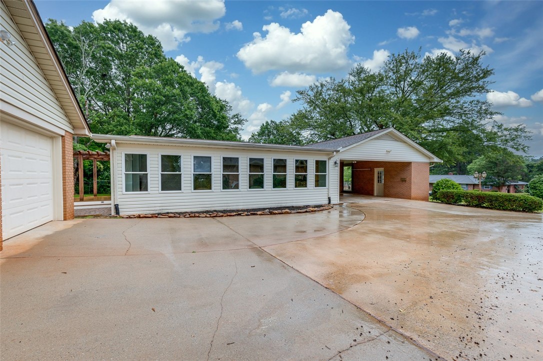 1910 Millgate Road Anderson, SC 29621 - Photo 33 of 42