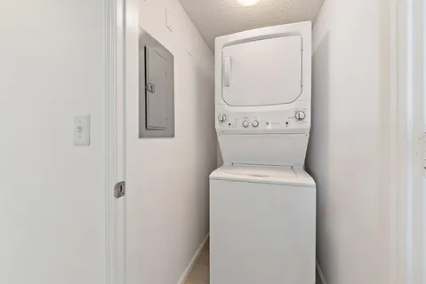 $229,000 | 272 Village Boulevard, Unit 7111, Tequesta, FL 33469