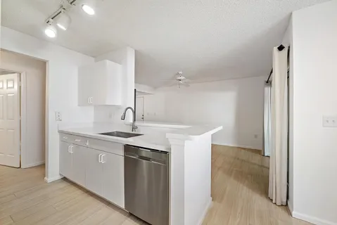 $229,000 | 272 Village Boulevard, Unit 7111, Tequesta, FL 33469