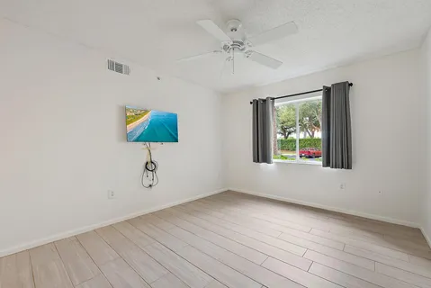 $229,000 | 272 Village Boulevard, Unit 7111, Tequesta, FL 33469