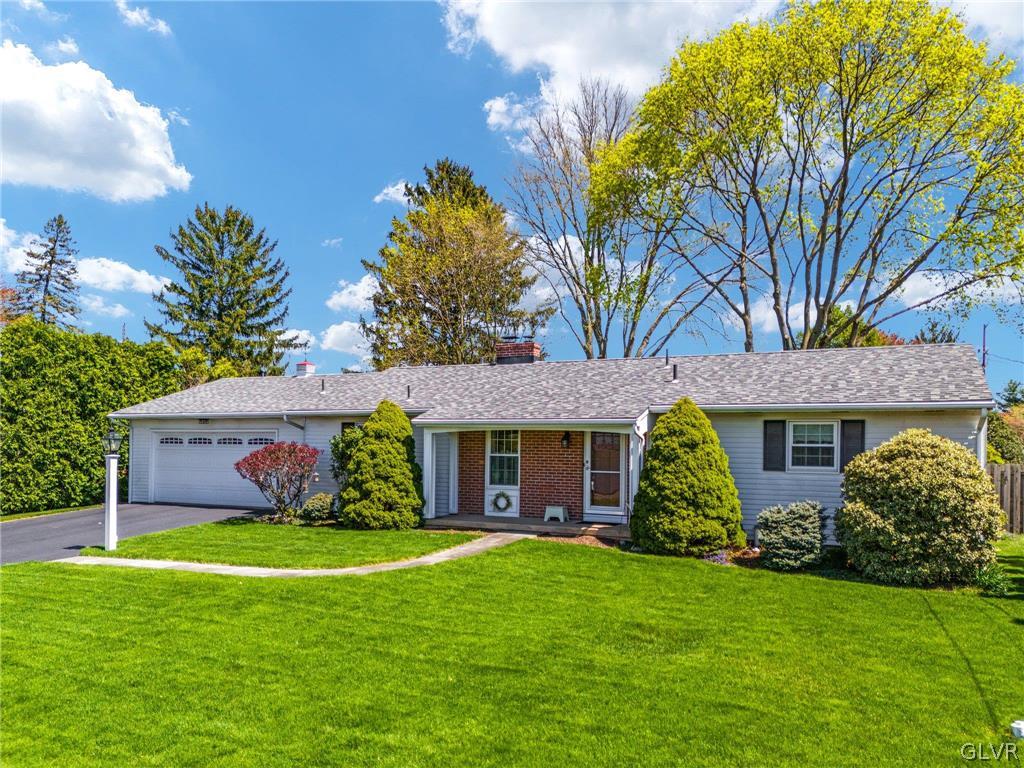 201 Ridgewood Road Easton, PA 18045 - Photo 3 of 46 a front view of a house with garden