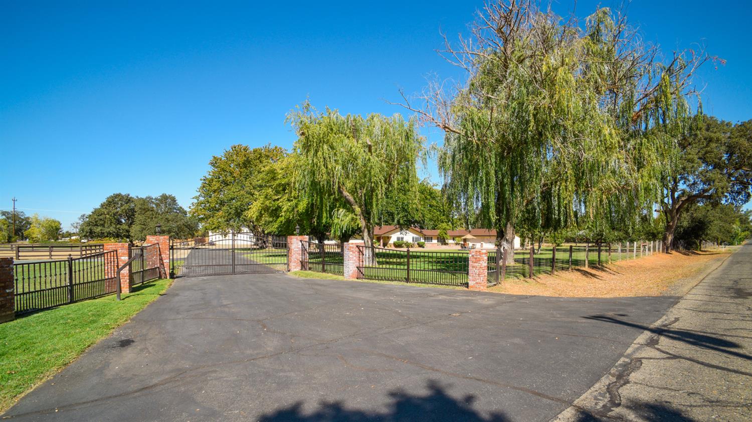 8720 Tavernor Road Wilton, CA 95693 - Photo 5 of 70