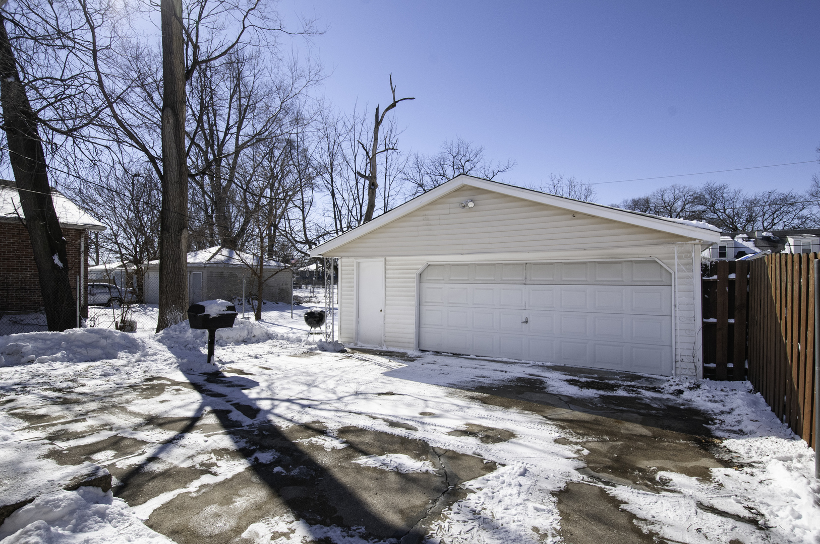 14526 Ridgeway Avenue Midlothian, IL 60445 - Photo 14 of 17 a view of backyard of house