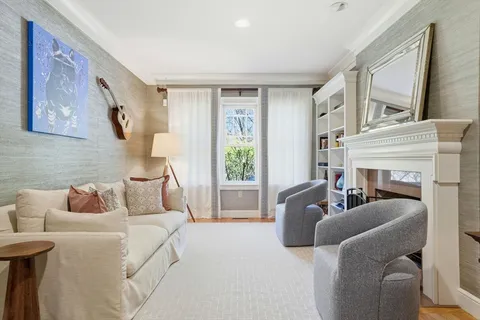 $1,999,999 | 440 King Street, Cohasset, MA 02025
