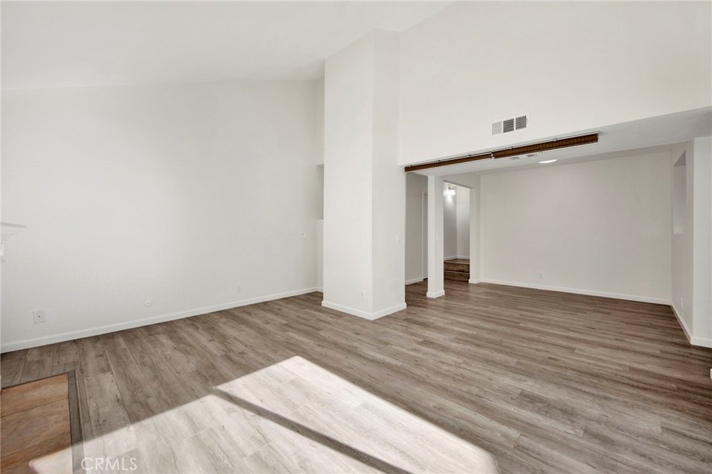 20155 Keswick Street, Unit 219 Winnetka, CA 91306 - Photo 2 of 44