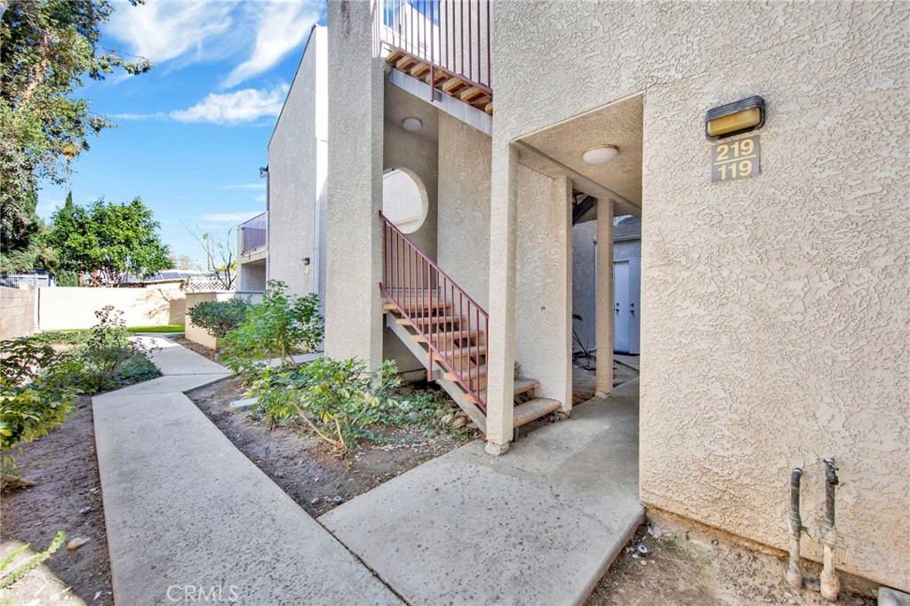20155 Keswick Street, Unit 219 Winnetka, CA 91306 - Photo 32 of 44