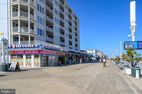 $299,900 | 10900 Coastal Highway, Unit 910, Ocean City, MD 21842