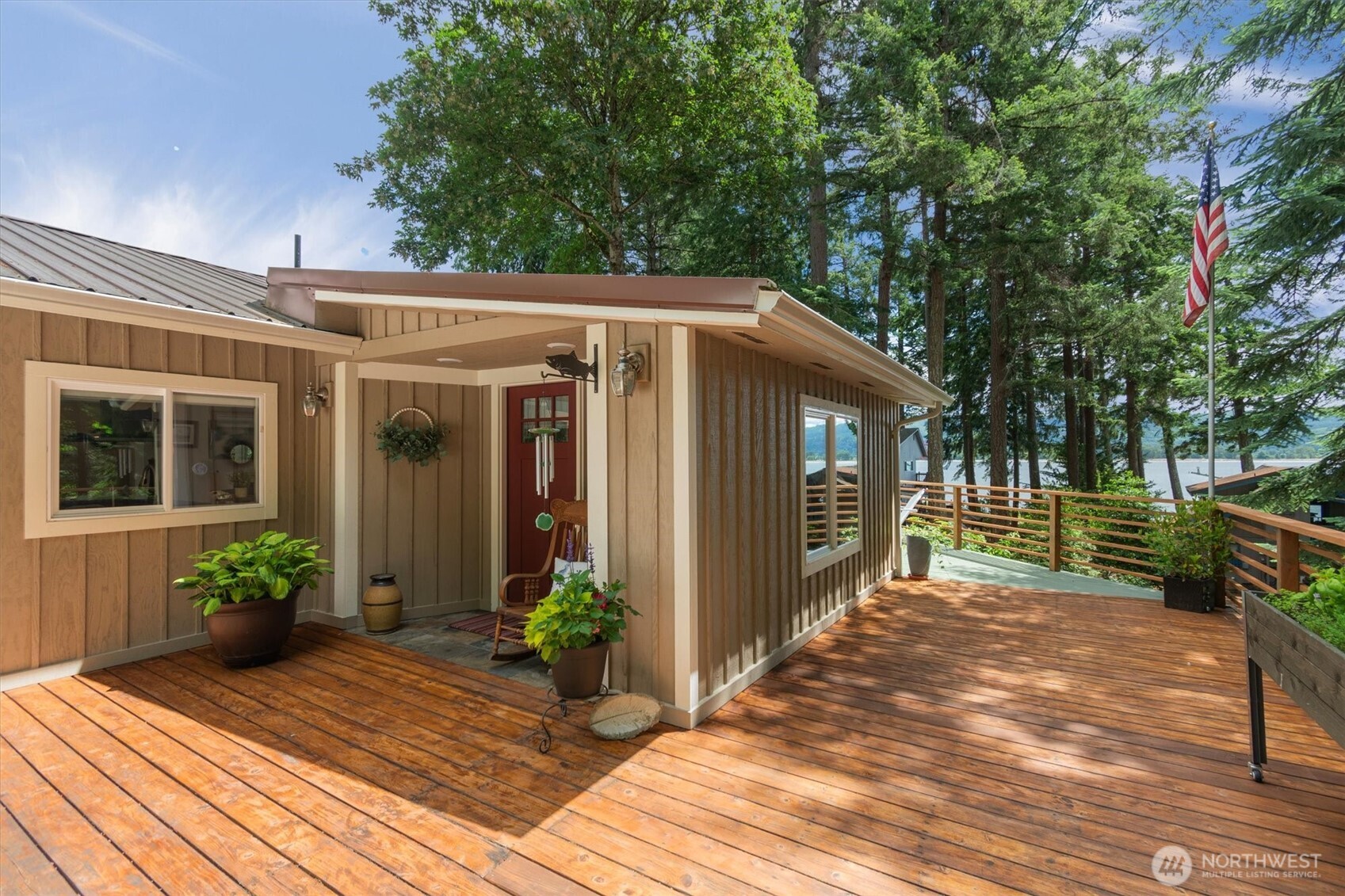 5 West Cape Horn Road Cathlamet, WA 98612 - Photo 1 of 39