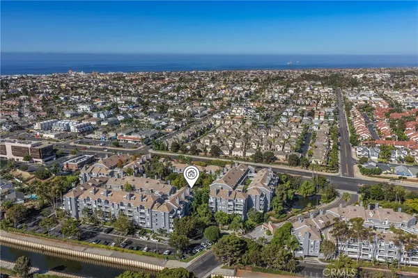 $464,900 | 20331 Bluffside Circle, Unit 307, Huntington Beach, CA 92646