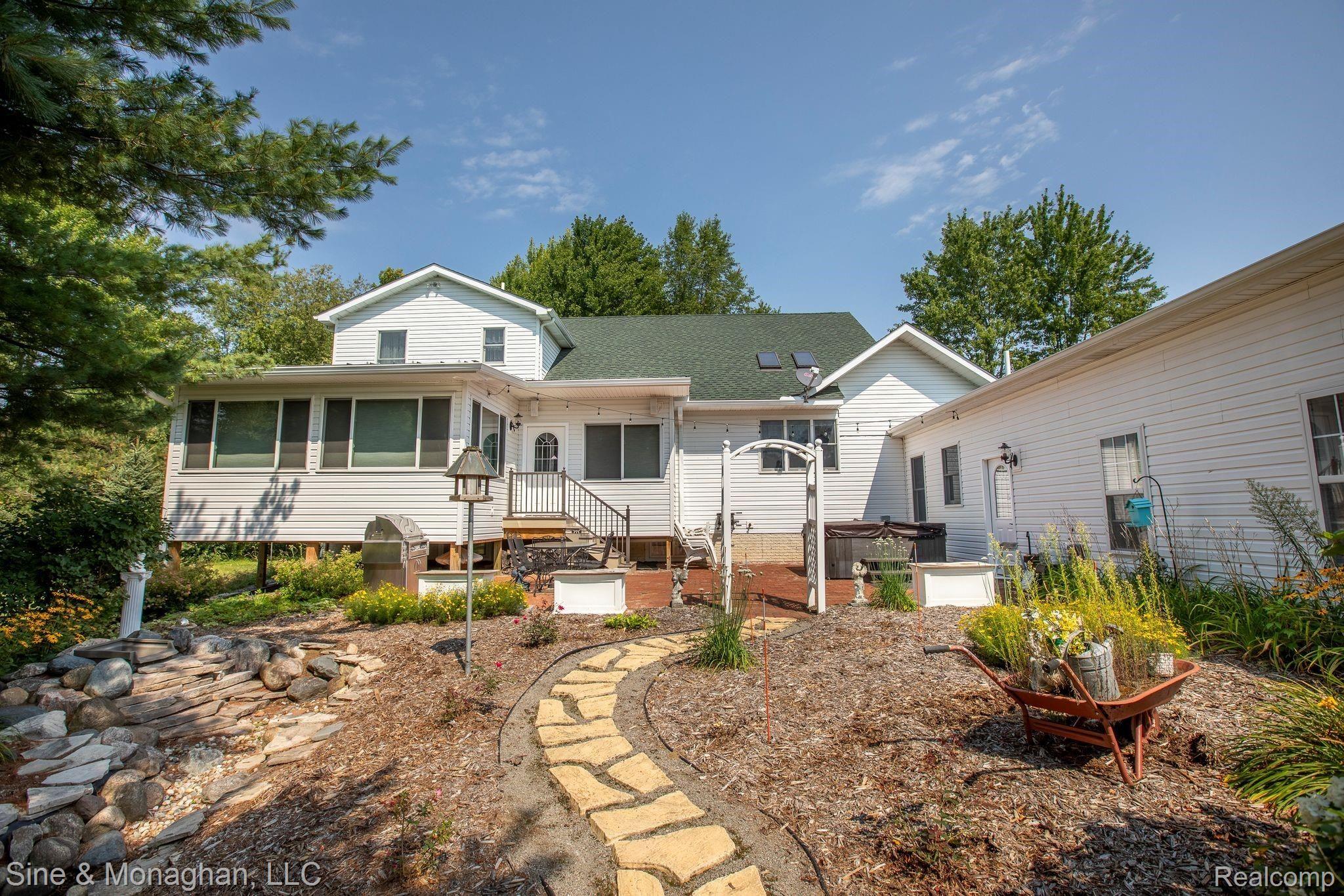 4711 Yankee Road St. Clair, MI 48079 - Photo 45 of 61 4711 Yankee Rd-48.jpg