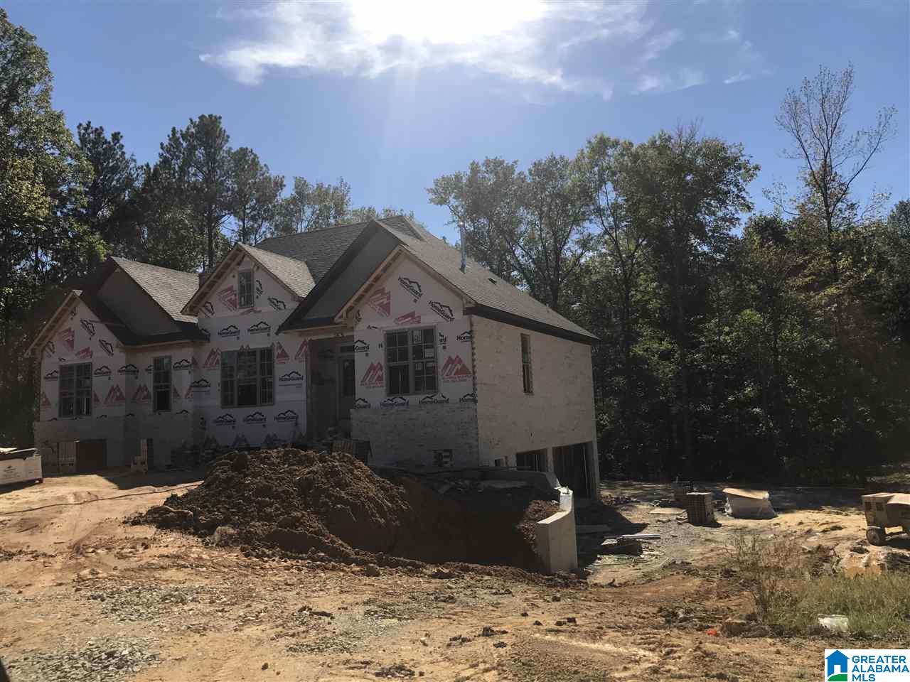 800 Grey Oaks Circle Pelham, AL 35124 - Photo 2 of 3