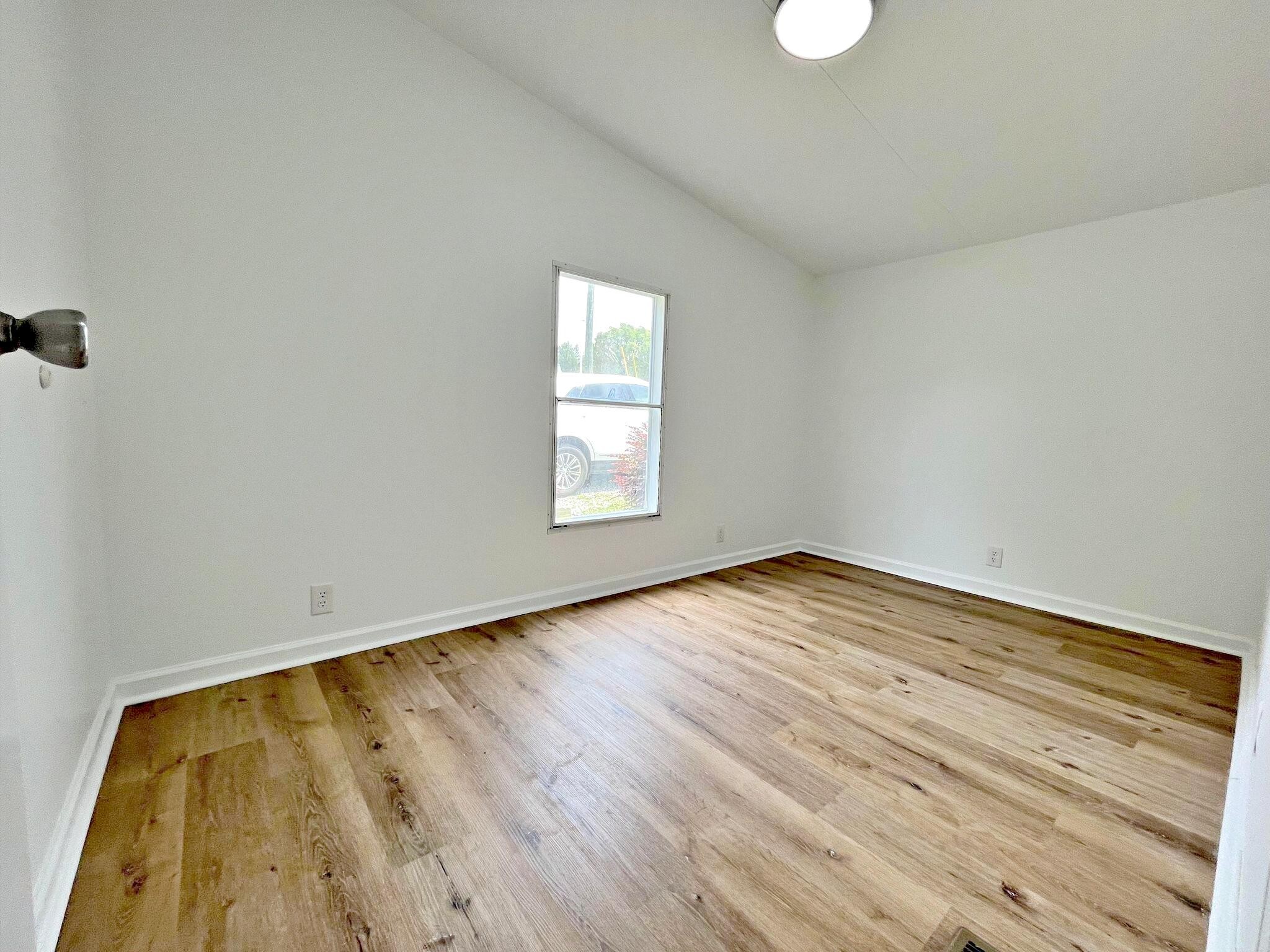 1390 Federal Road Madisonville, TN 37354 - Photo 31 of 31 Gallery Image 31