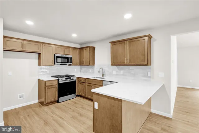 $3,000 | 2450 Jefferson Avenue, Reading, PA 19609