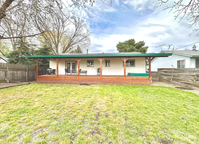 $305,000 | 509 East Hanthorn Avenue, Weiser, ID 83672