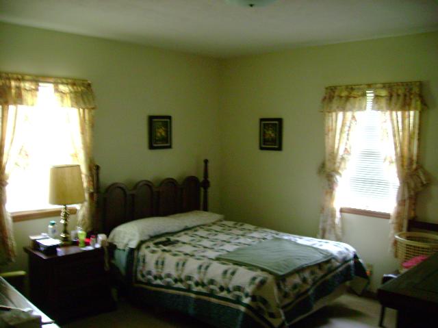 1908 45th Street Moline, IL 61265 - Photo 5 of 6 Gallery Image 5