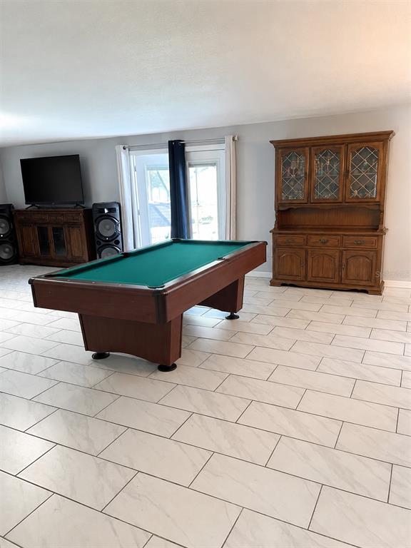 490 Water Road Ocala, FL 34472 - Photo 5 of 12 a living room with furniture