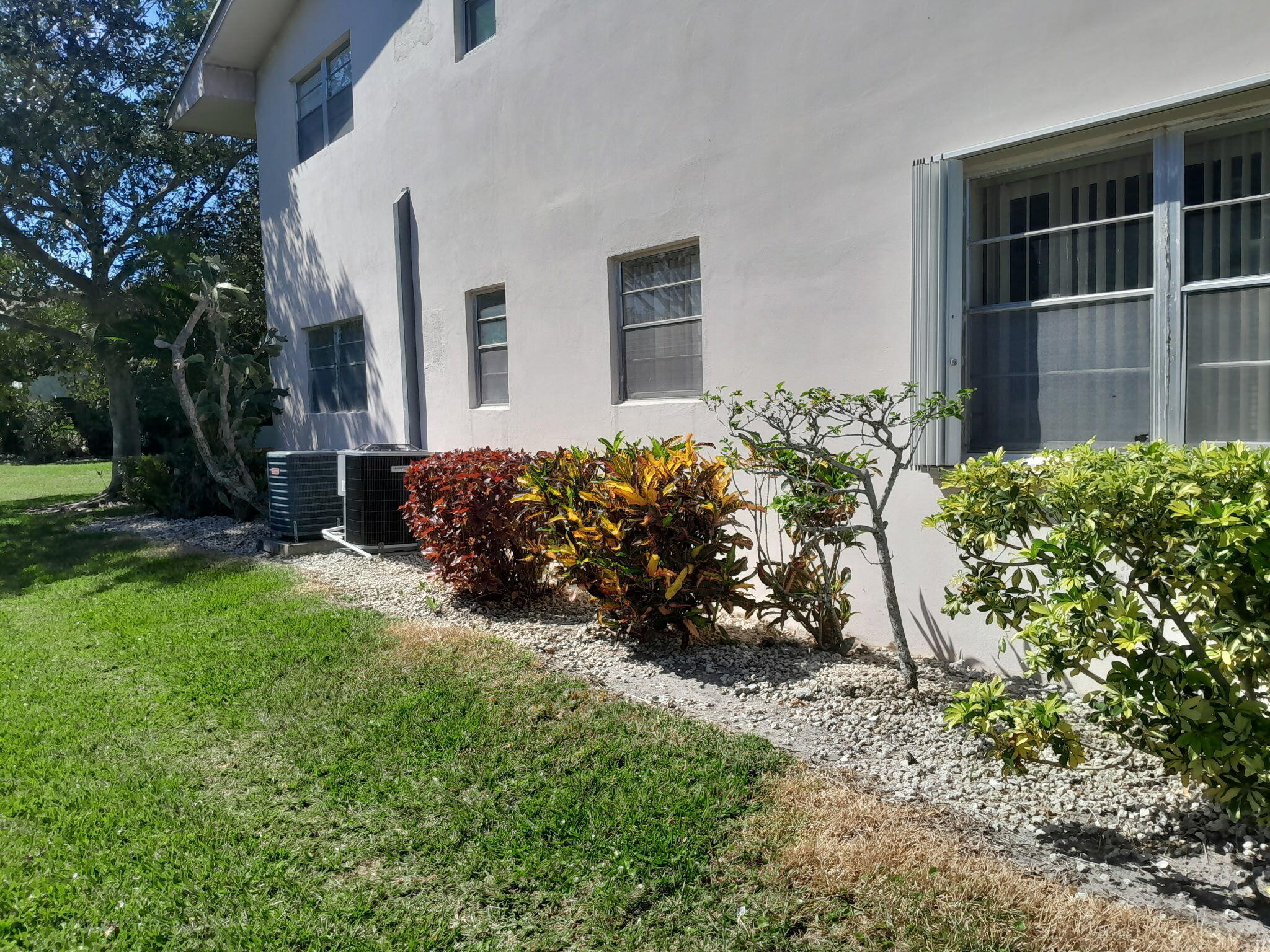 36 Norwich North, Unit B West Palm Beach, FL 33417 - Photo 4 of 23 36B Norwich 17