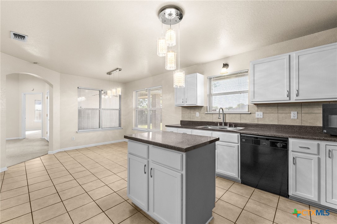 211 Sims Ridge Drive Nolanville, TX 76559 - Photo 6 of 16 Gallery Image 6